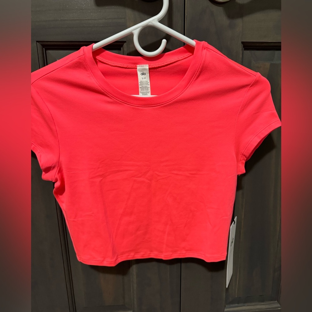 Alo Yoga Finesse Crop Top